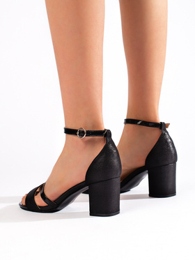 Elegantné čierne dámske sandále na podpätku